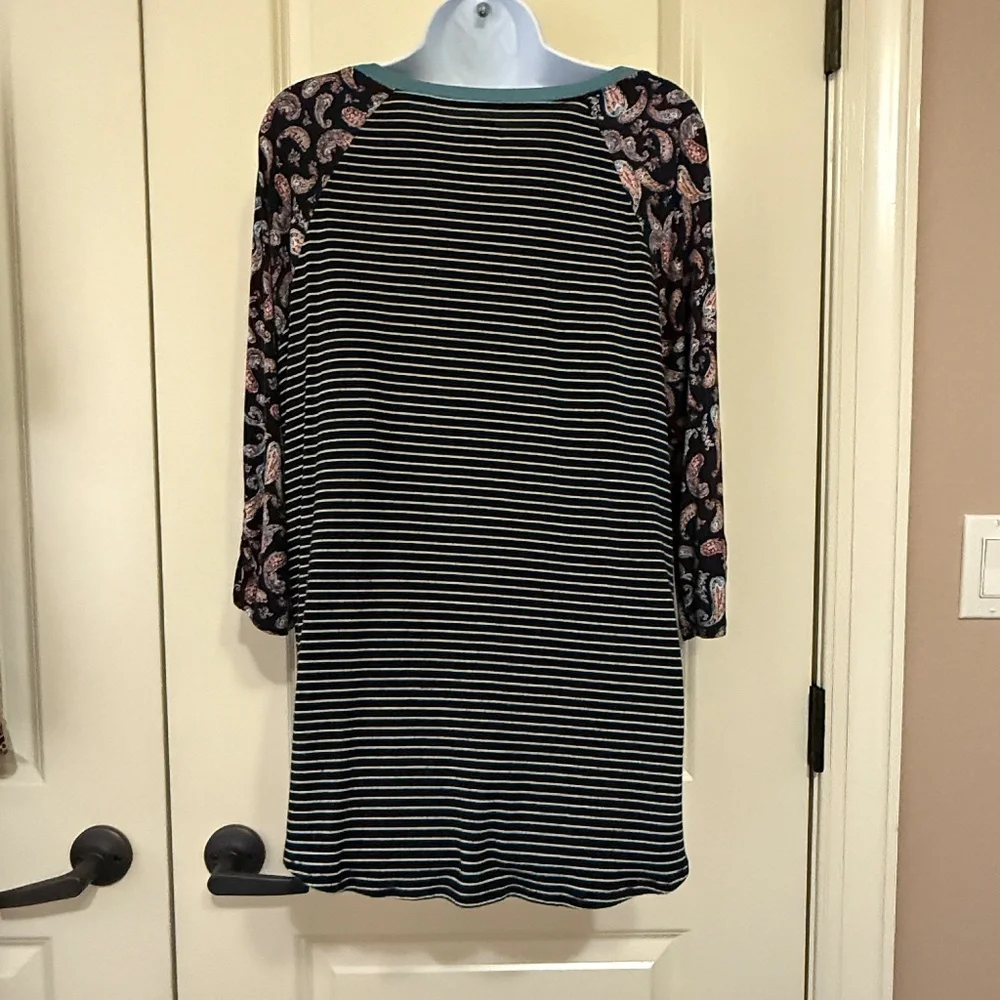 Maurice's 3/4 sleeve top size XL - Picture 4 of 7